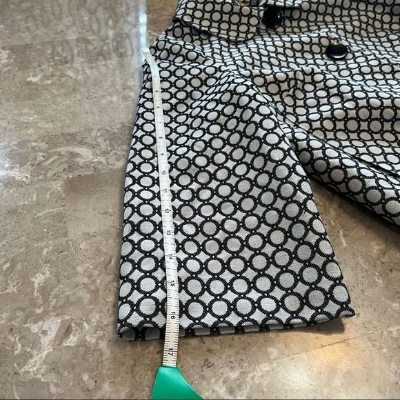 Notations silver with black circle design 3/4 sleeves big buttons crop blaze - Picture 8 of 9